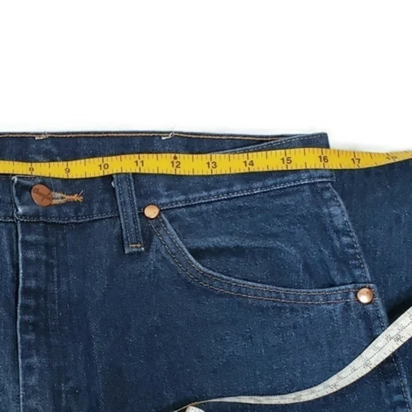 Wrangler 13MWZ 32 x 32 Jeans (measured) - Picture 6 of 8